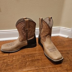 Ariat Girls Boots Size 4.5